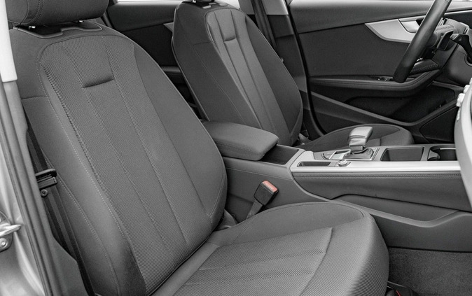 Audi A4 cena 137850 przebieg: 84444, rok produkcji 2020 z Nysa małe 781